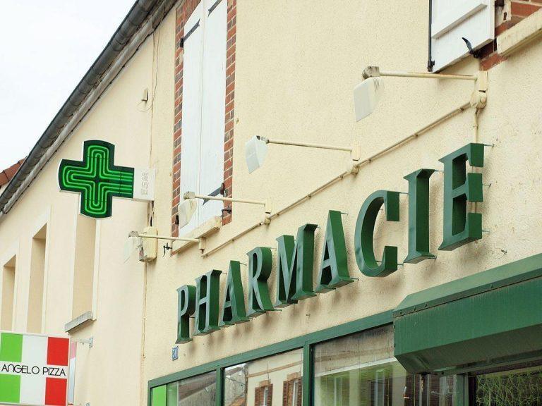 Enseigne lumineuse lettrage pharmacie Avignon