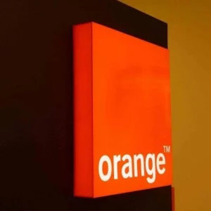 Enseigne-Caisson-Orange-Avignon